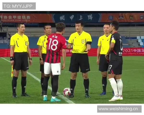 赛后分析:成都篮球队与武汉篮球队的耐力较量与战术思考 赛后分析:成都篮球队与武汉篮球队的耐力较量与战术思考